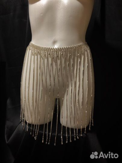 Юбка из страз и цепей для фотосессии