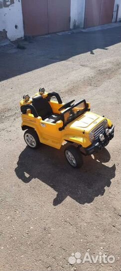 Машина детская