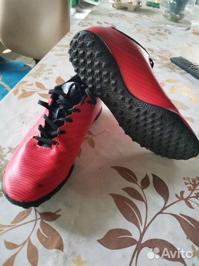 Футбольные сороконожки Demix