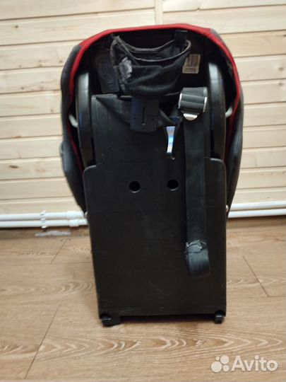 Автокресло Chicco Artsana universal 9-18 кг