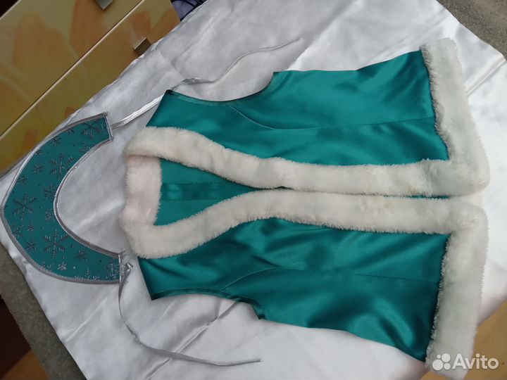 Аксессуары снегурочки