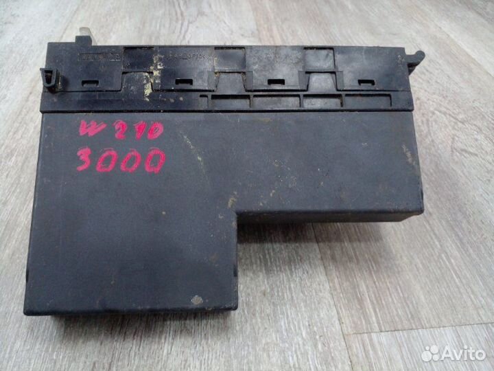 Блок предохранителей Mercedes-Benz E-Class W210