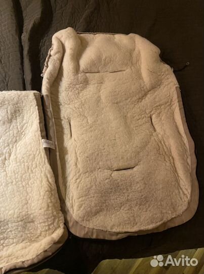 Меховой конверт в коляску