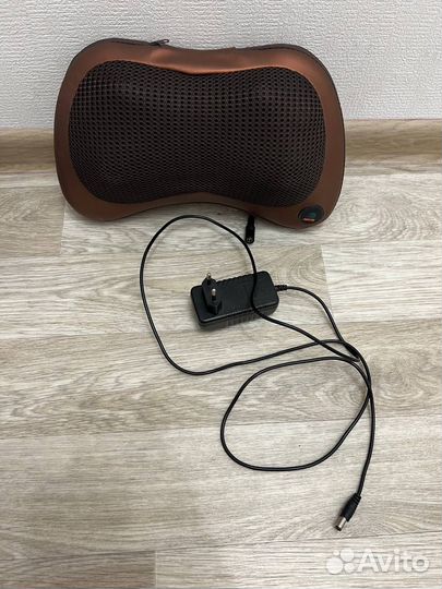 Массажная подушка для шеи