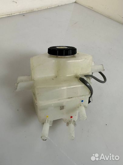 Бачок тормозной жидкости Lexus NX рест. 2021