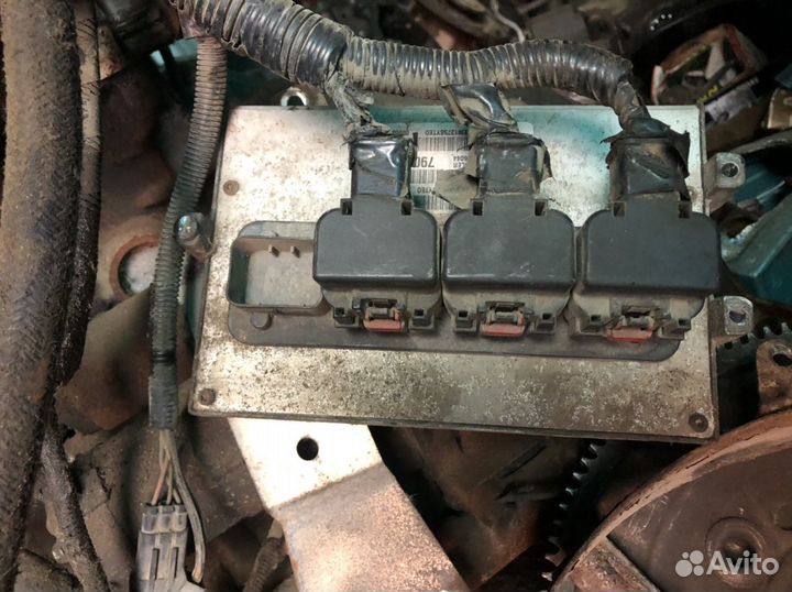 Блок управления двигателем моторола крайслер волга