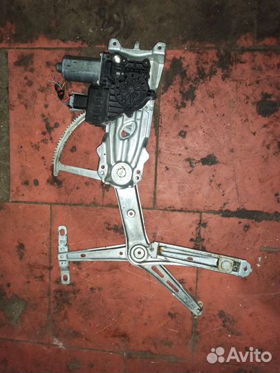 90521876 Стеклоподъемник передний Opel Astra G