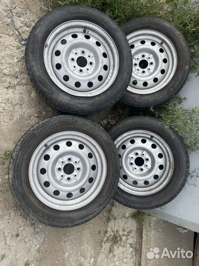 Pirelli Cinturato P1 5.50/5 R14