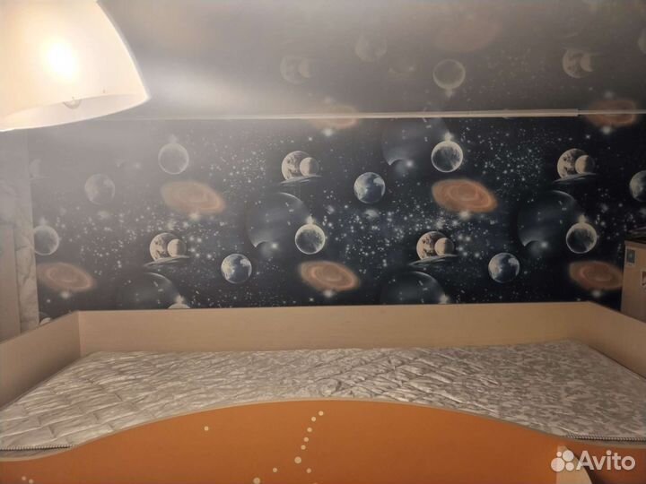 Двухъярусная кровать