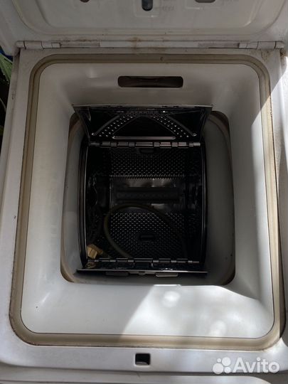 Стиральная машина с вертикальной загрузкой