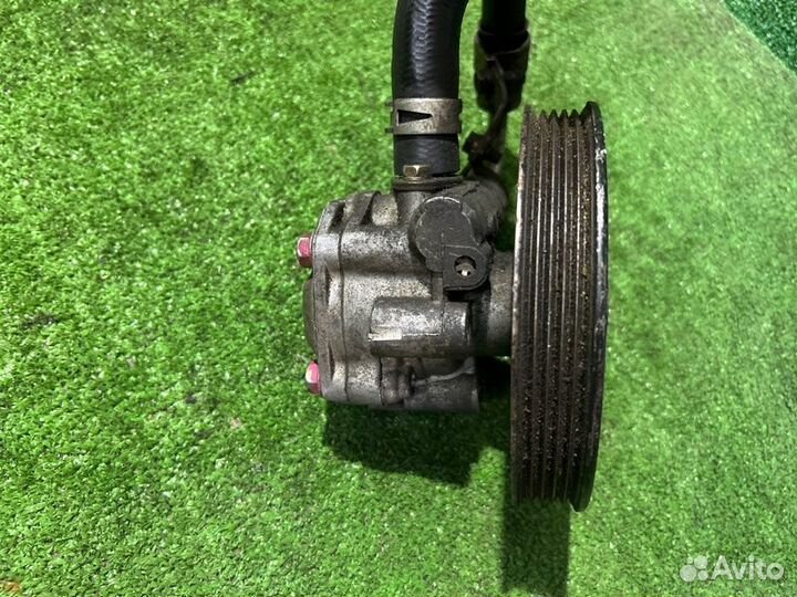Насос гидроусилителя руля Toyota Corolla AE101