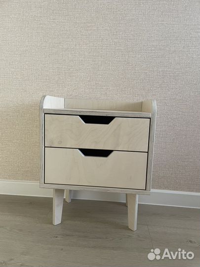 Тумба прикроватная
