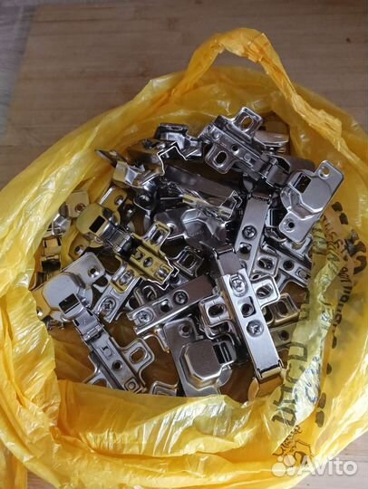 Петли мебельные