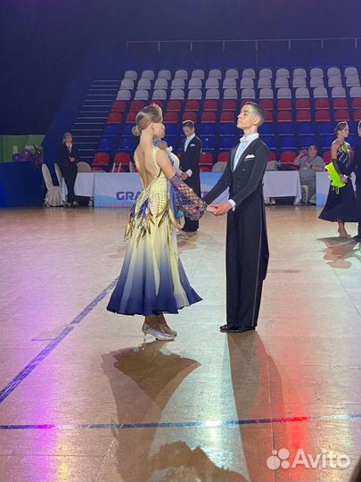 Фрак для бальных танцев