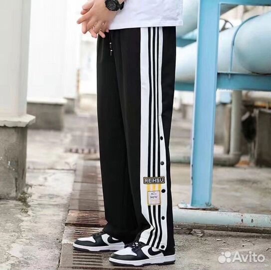 Спортивные штаны adidas