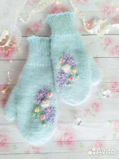 Варежки с вышивкой женские тёплые и пушистые