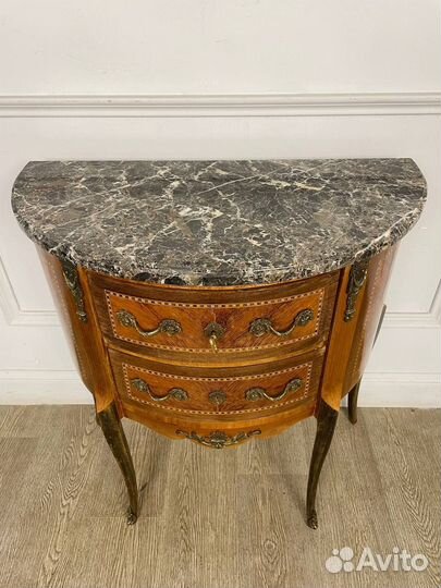 Антикварный комод