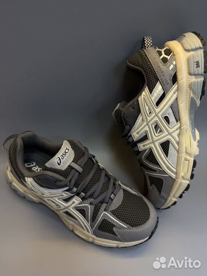 Кроссовки asics