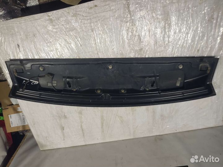 Спойлер крышки багажника Range Rover Vogue L322