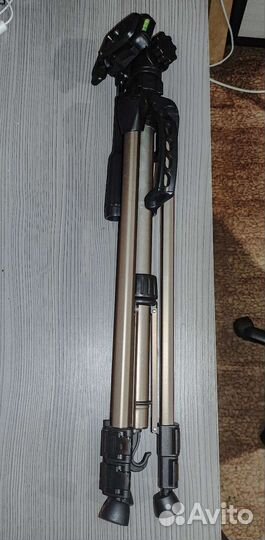 Штатив для фотоаппарата