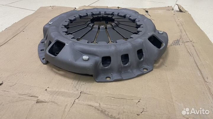 Корзина сцепления 4HK1