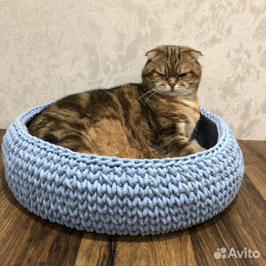 Лежанка для кошки