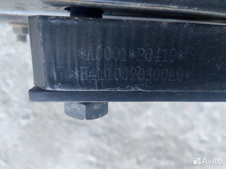 Кронштейн топливного бака правый Foton Auman EST A