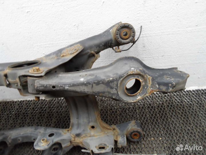 Балка задняя Suzuki Grand Vitara 2 JT