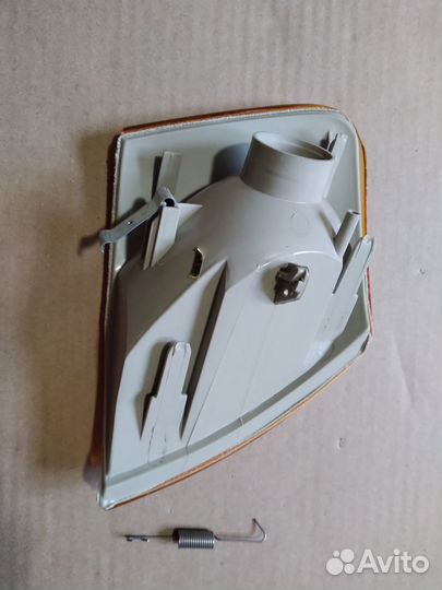 Указатель поворота левый Volkswagen Passat B5