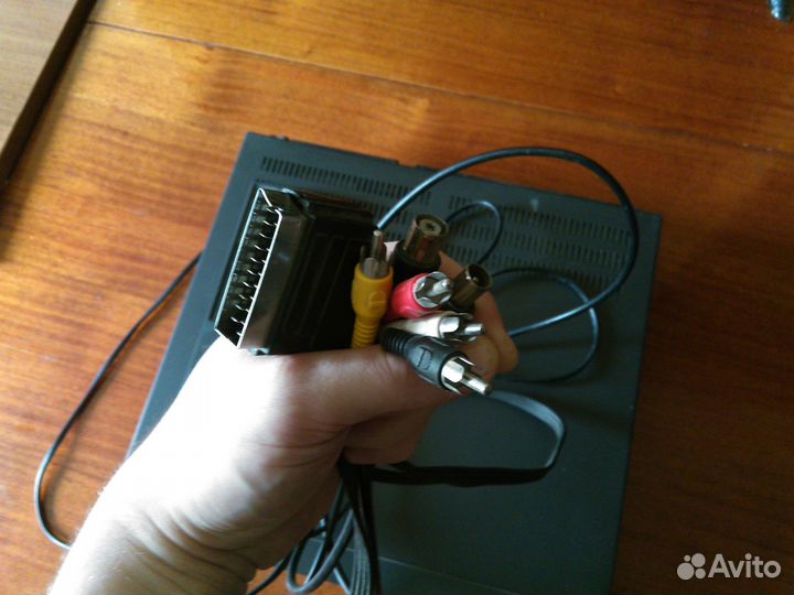 Видеомагнитофон Gold Star