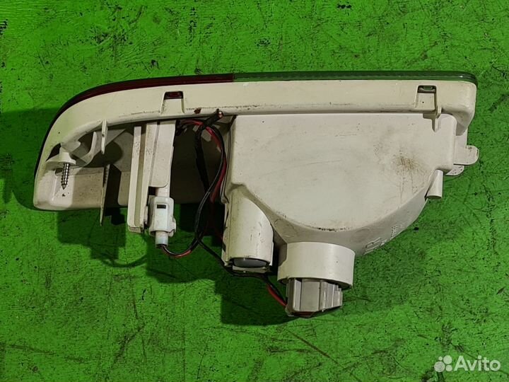 Фонарь задний в бампер правый Suzuki Ignis II HR