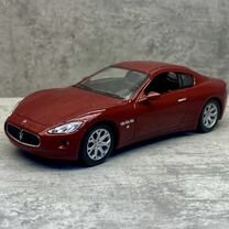 Коллекционная модель Maserati Granturismo 1:43