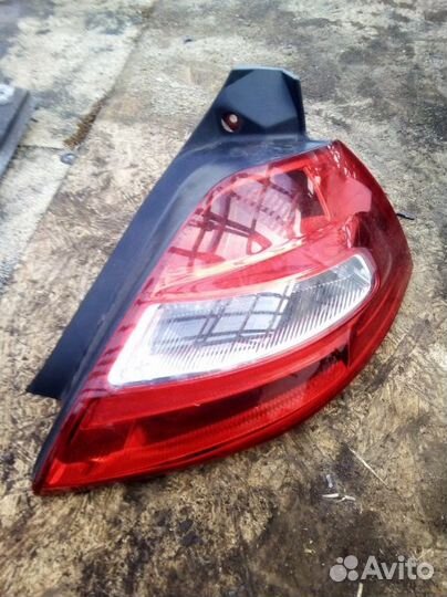 Фонарь правый Renault Megane 2 хэтчбек 1 2008