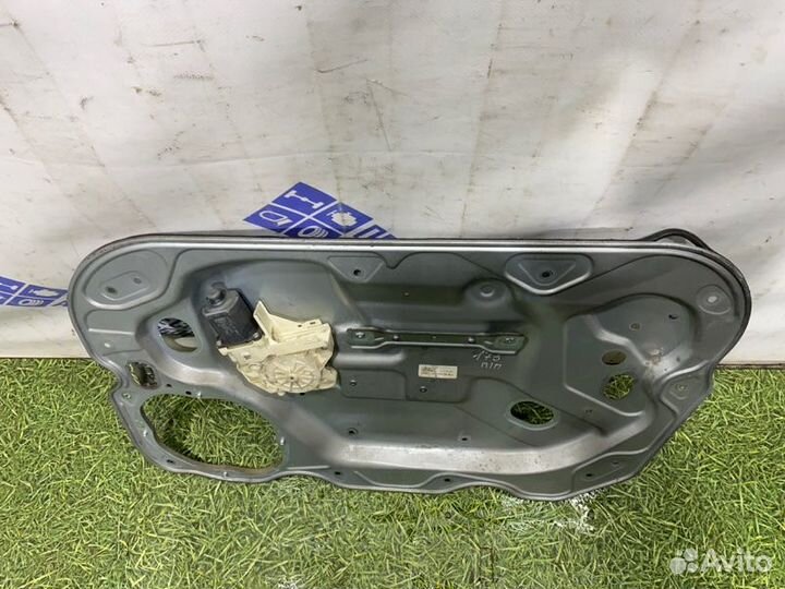 Стеклоподъемник передний правый Ford Focus 2