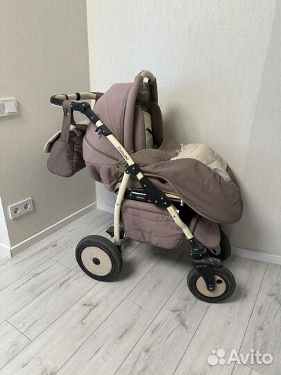 Продам коляску 2 в 1 Adamex