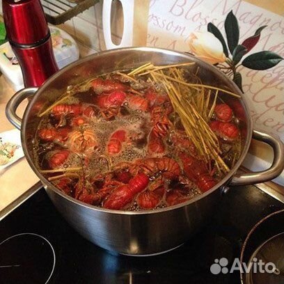 Живые и вареные раки