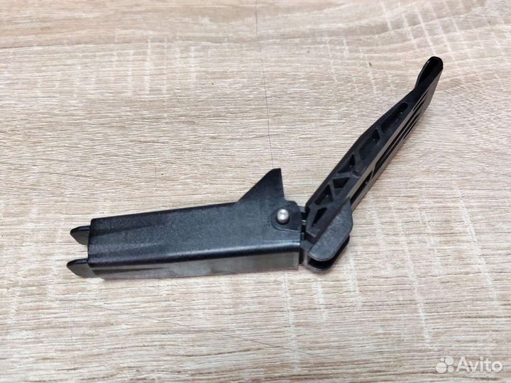 Шарнир (кронштейн) CE538-60135 для HP M1536