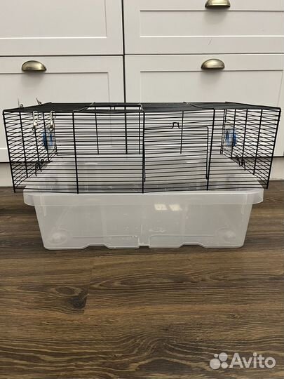 Клетка большая