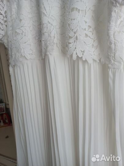 Платье кружевное белое