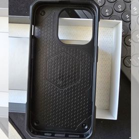 Чехол усиленный UAG monarh PRO для iPhone 14 pro