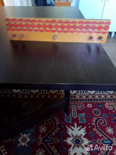 Деревянная вешалка для полотенец