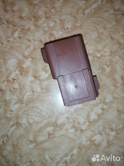 Реле топливного насоса пежо 308