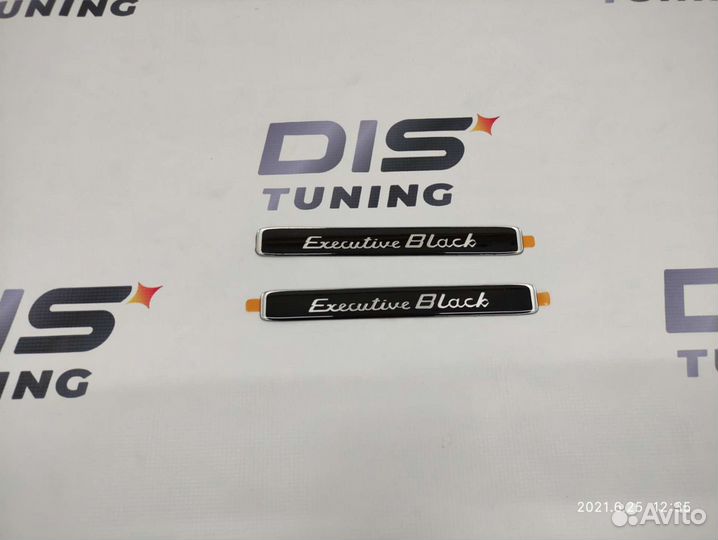 Шильдик Land Cruiser 200 Executive Black 2016+