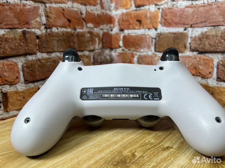 Геймпад PS4 (на гарантии)