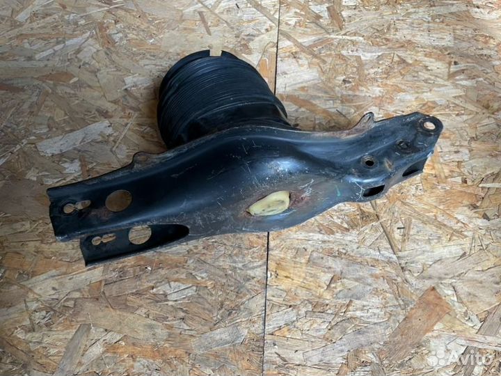 Пневмобаллон задний Mercedes-Benz E550 W212 273