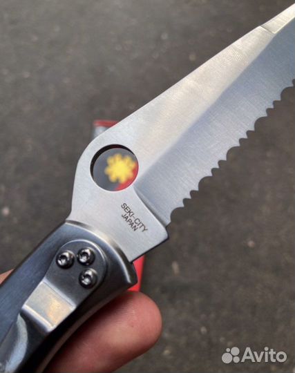 Нож Spyderco Police