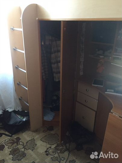 Уголок школьника с кроватью