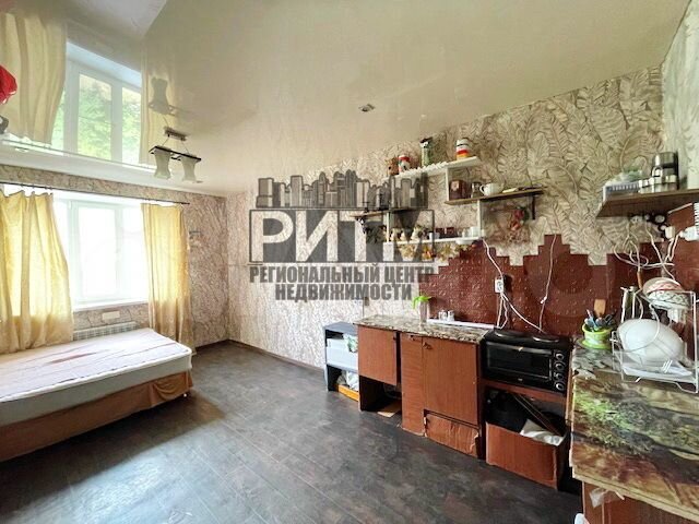 Комната 16 м² в 4-к., 4/5 эт.