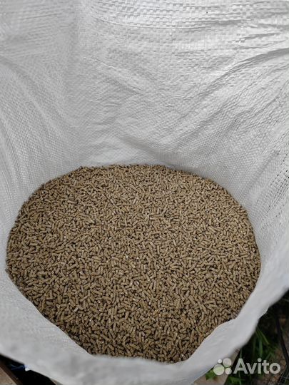 Комбикорм для кур несушек и уток с чесноком, 15 кг