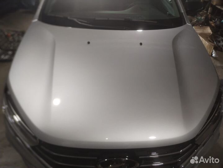 Капот на LADA vesta